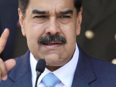Aprueban solicitudes para estudiar referéndum revocatorio contra Maduro